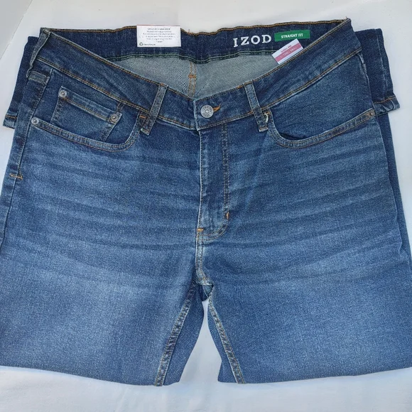 Izod Men's Jean - Picture 2 of 8